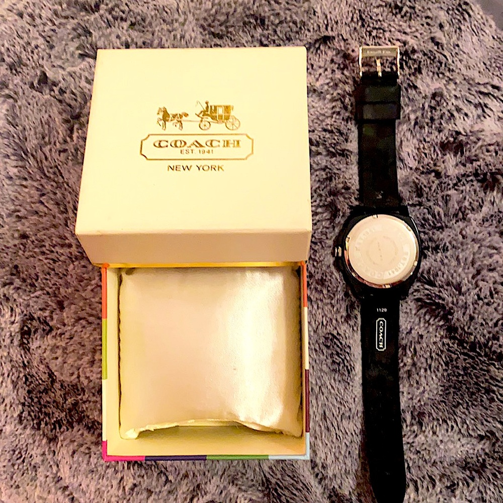 Coach (Imprinted) Black & White Watch. Used. great condition with original box - Picture 3 of 3